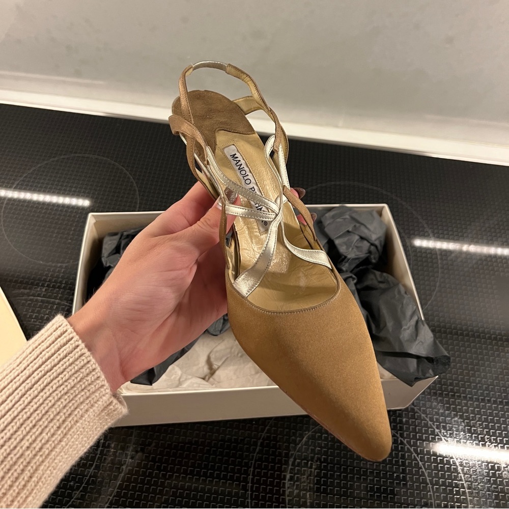 Manolo Blahnik suede slingback 37.5 brand new